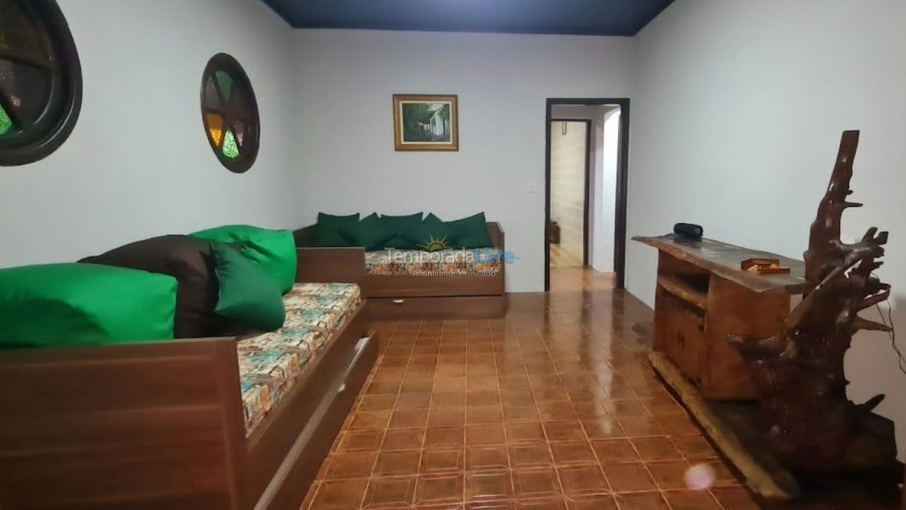 Chácara / sítio para aluguel de temporada em Ibiúna (Bairro da Cachoeira)