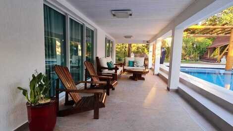 Luxury House, Closed Condominium Address to the Beach at 05 Km from Riviera
