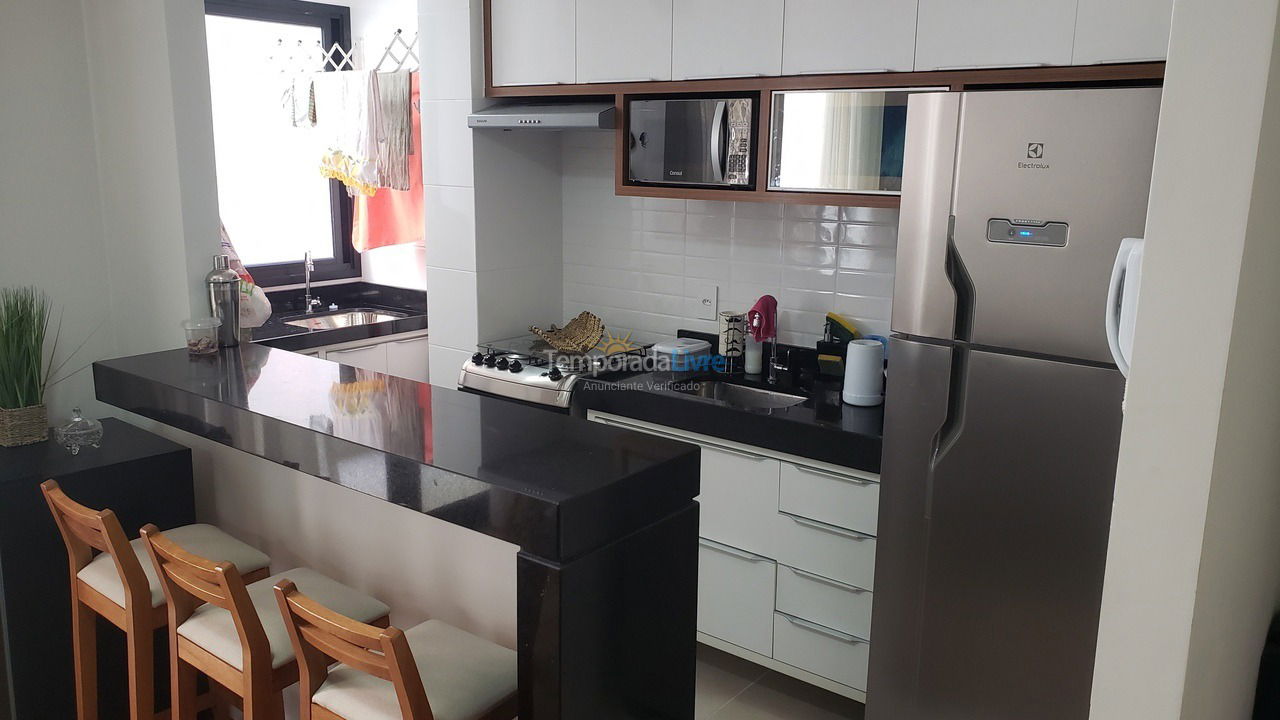 Apartamento para aluguel de temporada em Guarapari (Praia do Morro)