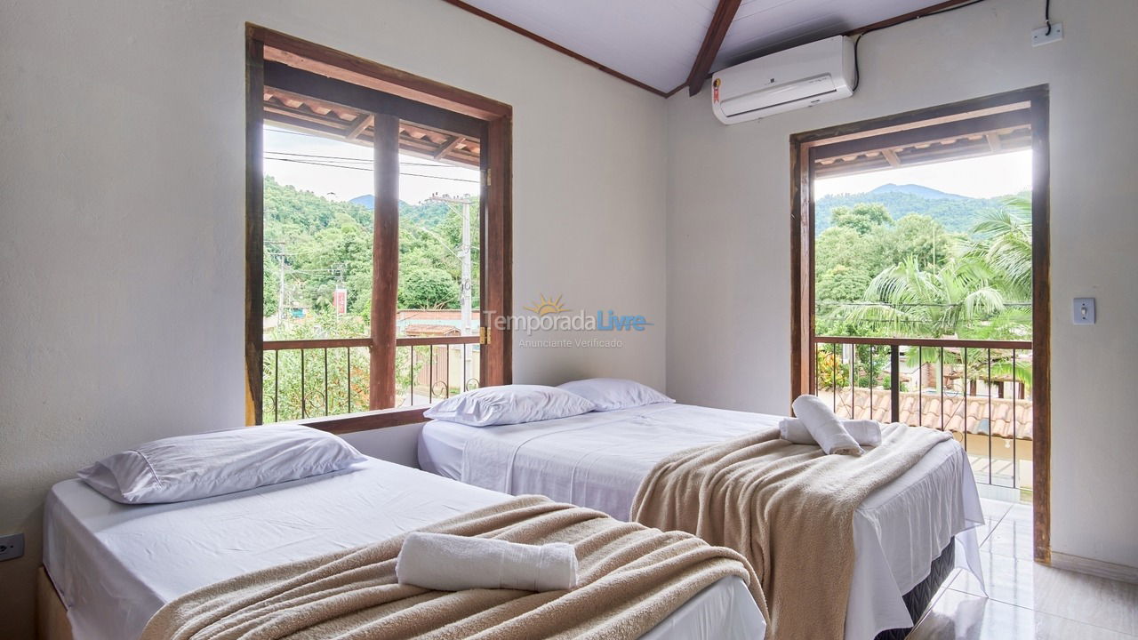 Casa para alquiler de vacaciones em Paraty (Ponte Branca)