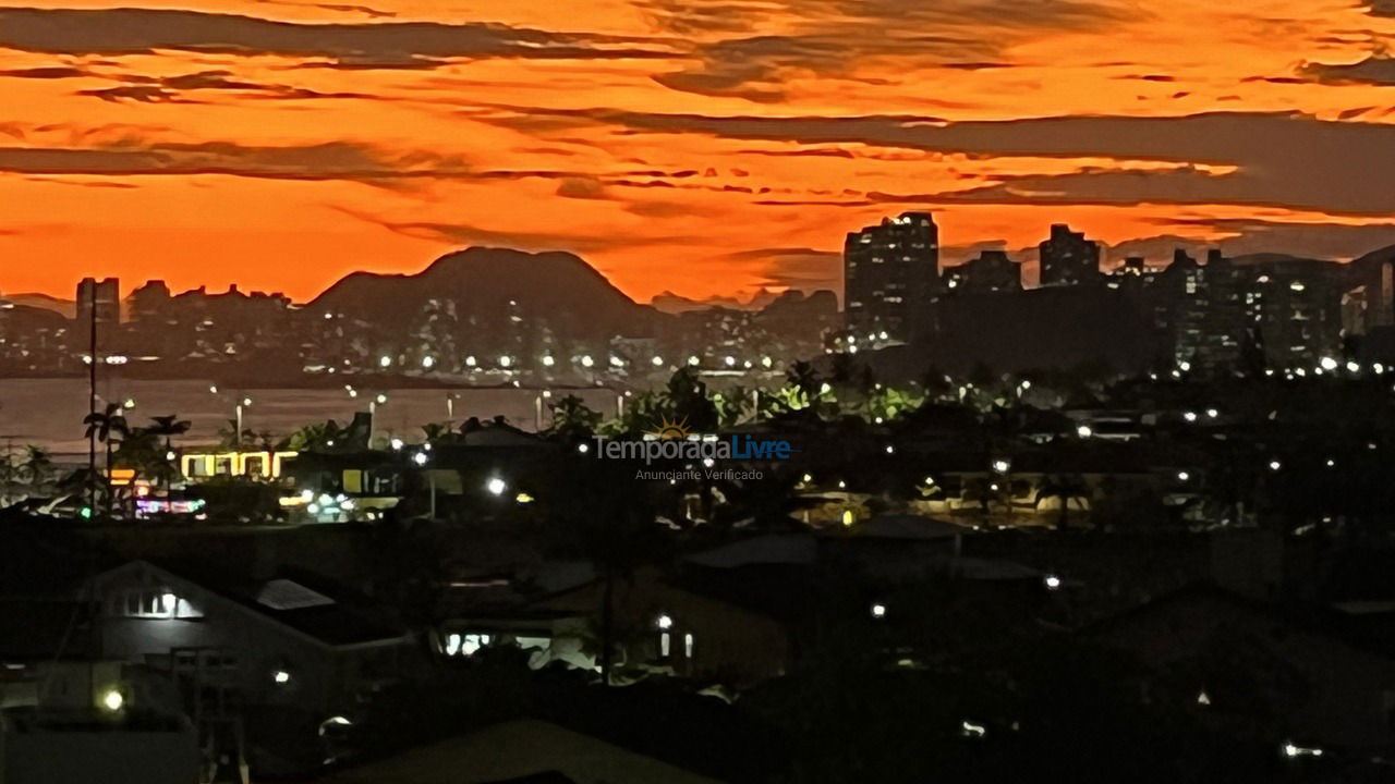 Apartamento para aluguel de temporada em Guarujá (Brunella Enseada)
