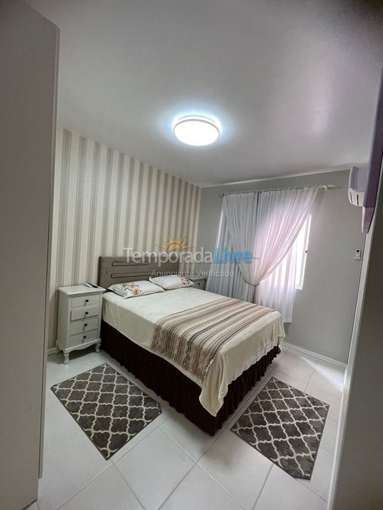 Apartment for vacation rental in Itapema (Meia Praia)