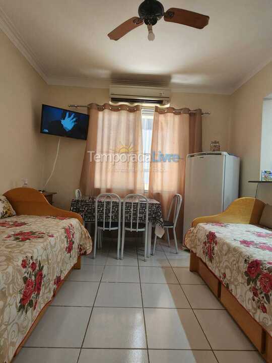 Apartamento para aluguel de temporada em Guarujá (Jardim Três Marias)