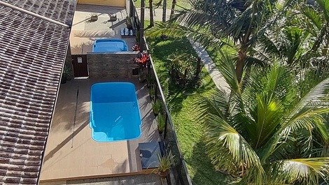 *Casa de piso con piscina cerca de la playa*