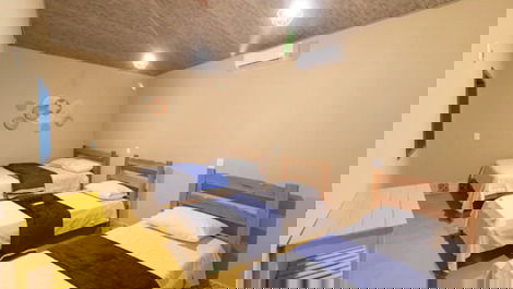 Quarto 01 com cama queen