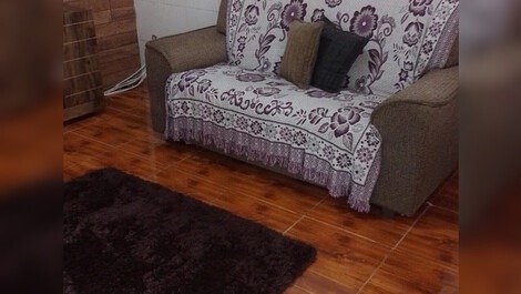 Sala aconchegante - sofá e pufs
