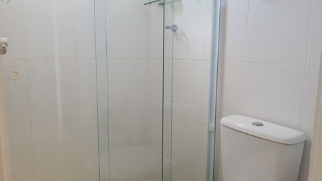 Em Canasvieiras. Moderno e Charmoso apartamento com piscina