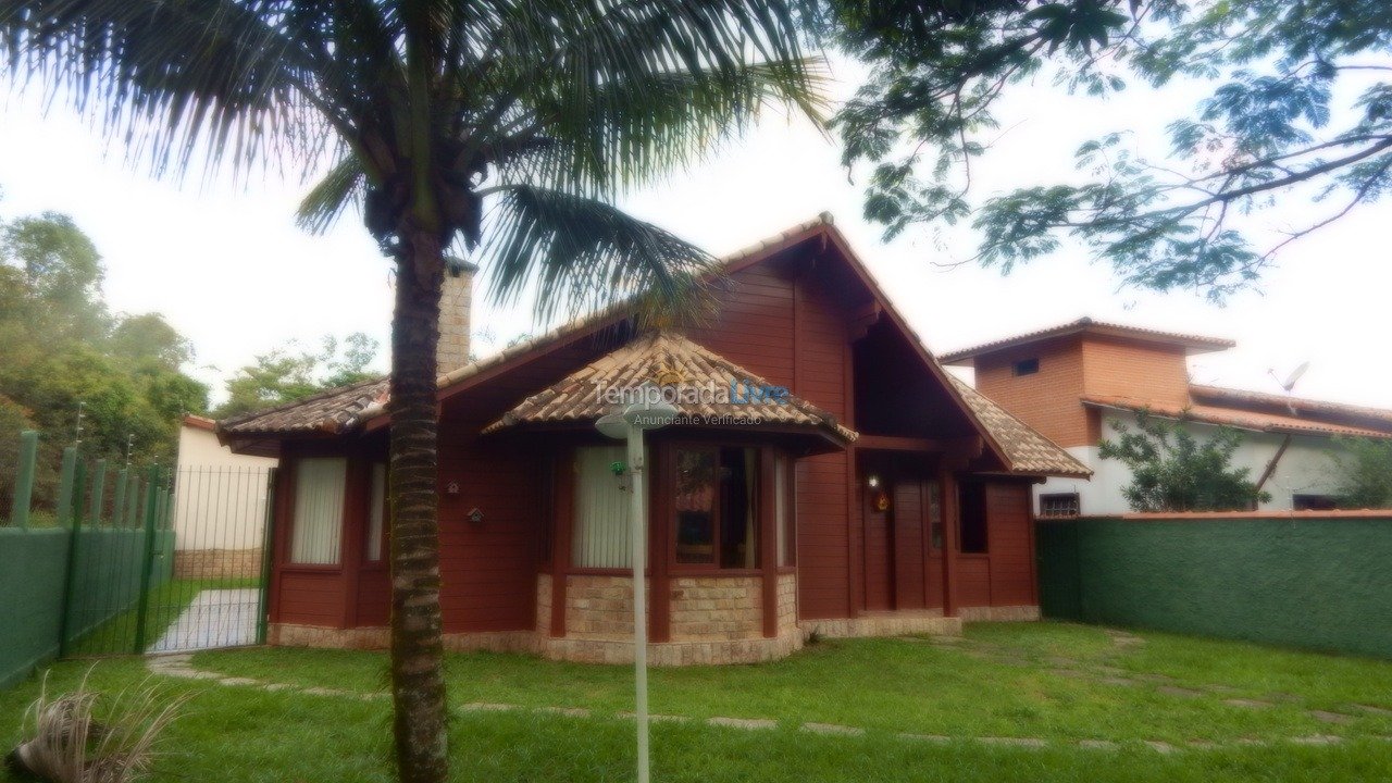 Casa para alquiler de vacaciones em Itatiaia (Jardim das Rosas Penedo)