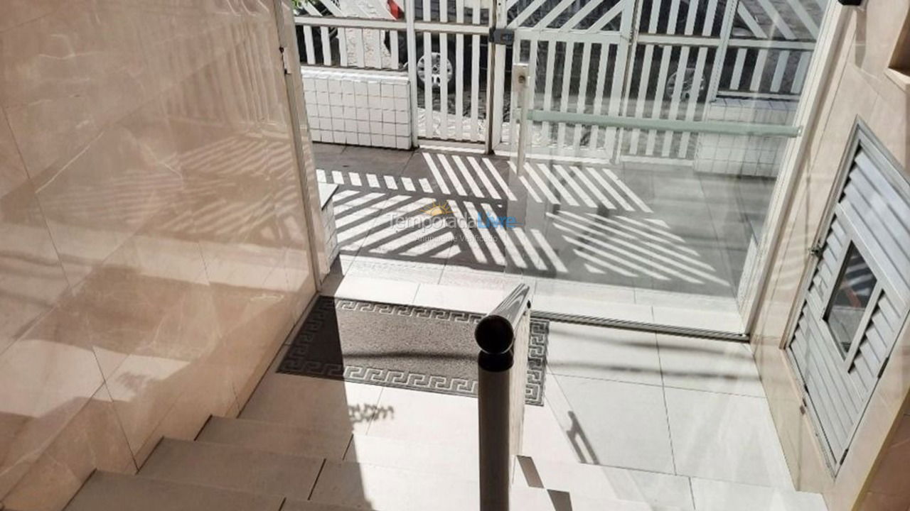 Apartamento para aluguel de temporada em Praia Grande (Guilhermina)