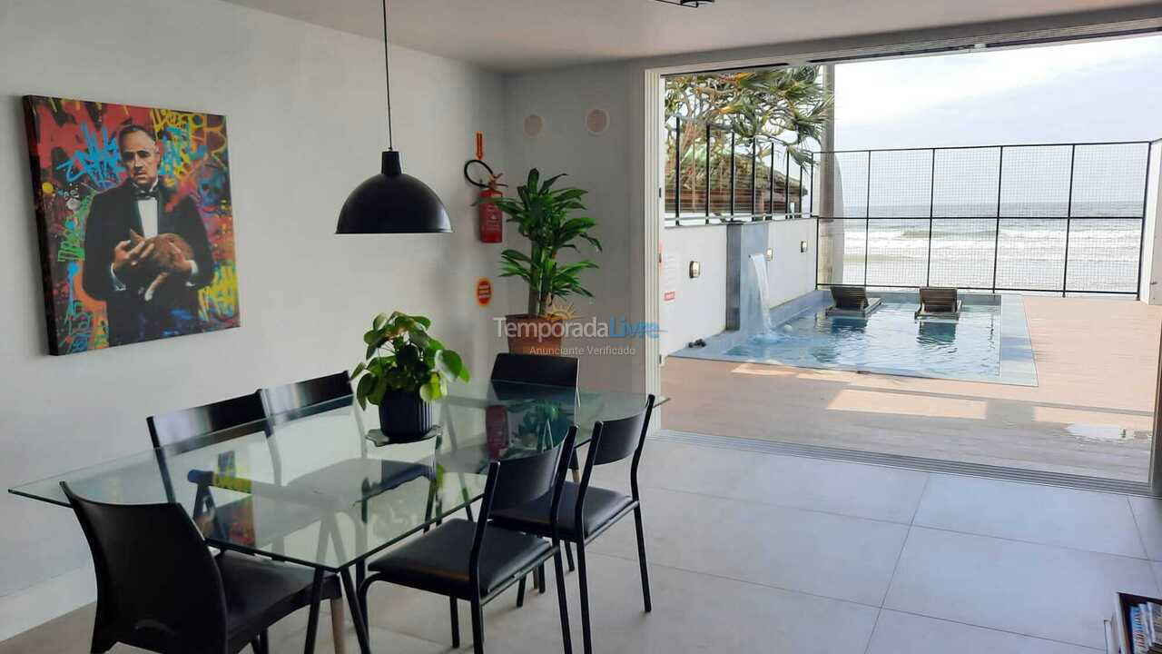 Casa para alquiler de vacaciones em Porto Belo (Perequê)