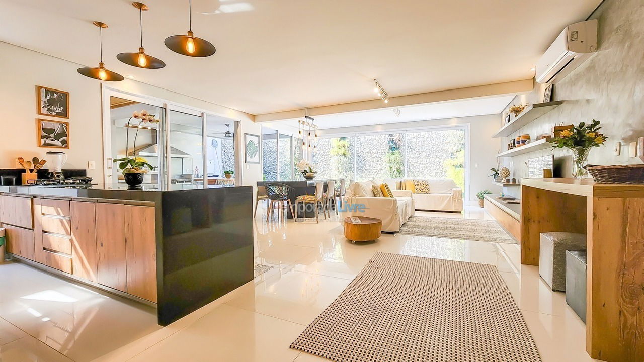Casa para alquiler de vacaciones em São Sebastião (Maresias)