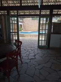 I rent 3 suites in our house per day in Geriba, 800 meters from the beach