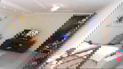 Sala de estar com tv