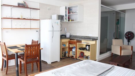 Studio 37 m2, prático ao lado do metrô São Bento.