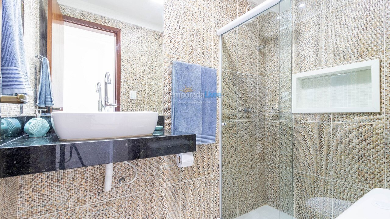 Apartamento para aluguel de temporada em Camaçari (Praia de Guarajuba)