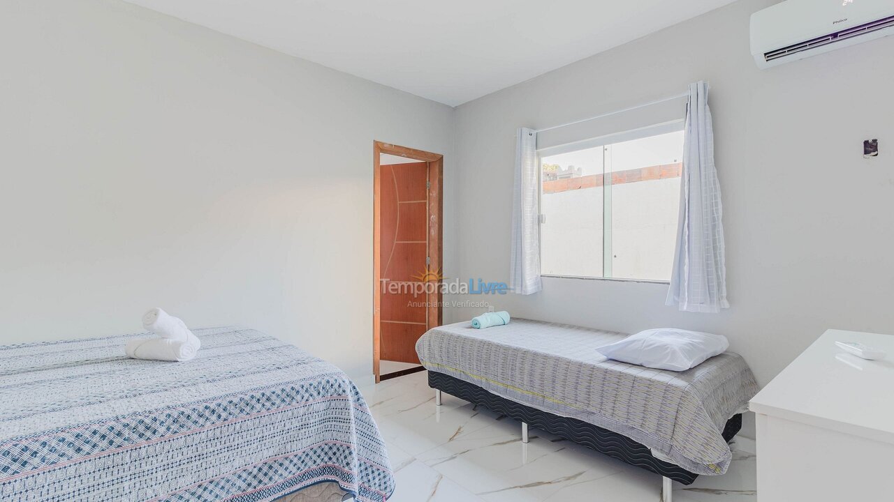 Casa para aluguel de temporada em Camaçari (Praia de Guarajuba)