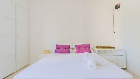 Apartamento de 2 dormitorios a 200 m de la playa de Porto Barra