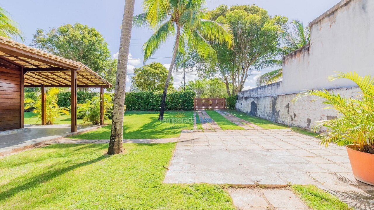 Casa para aluguel de temporada em Camaçari (Praia de Guarajuba)