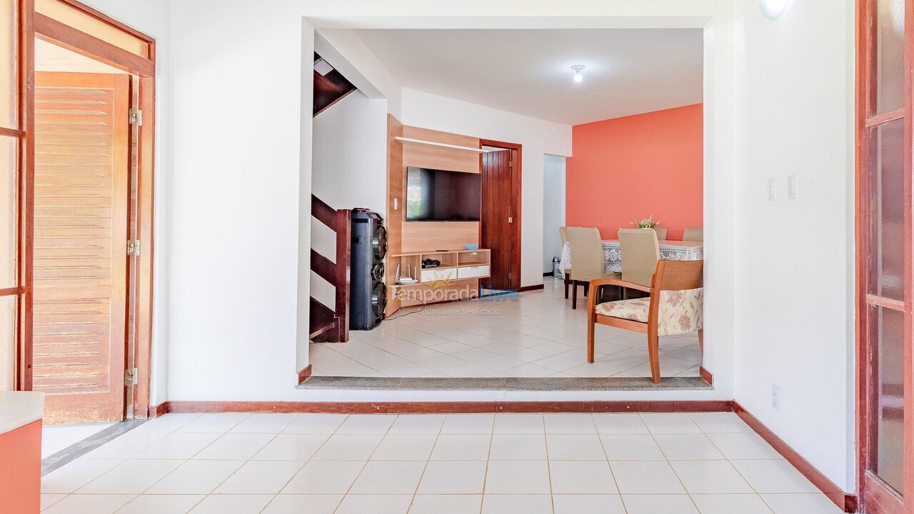 Casa para aluguel de temporada em Camaçari (Praia de Guarajuba)