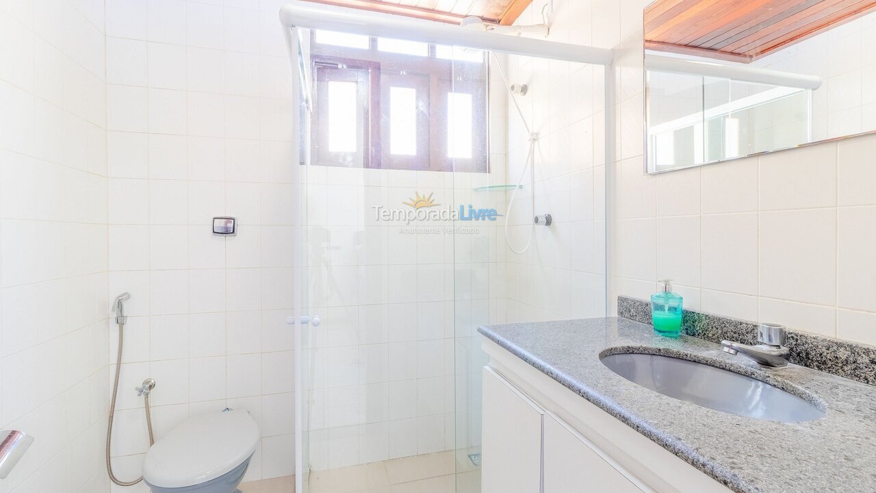 Casa para aluguel de temporada em Camaçari (Praia de Guarajuba)