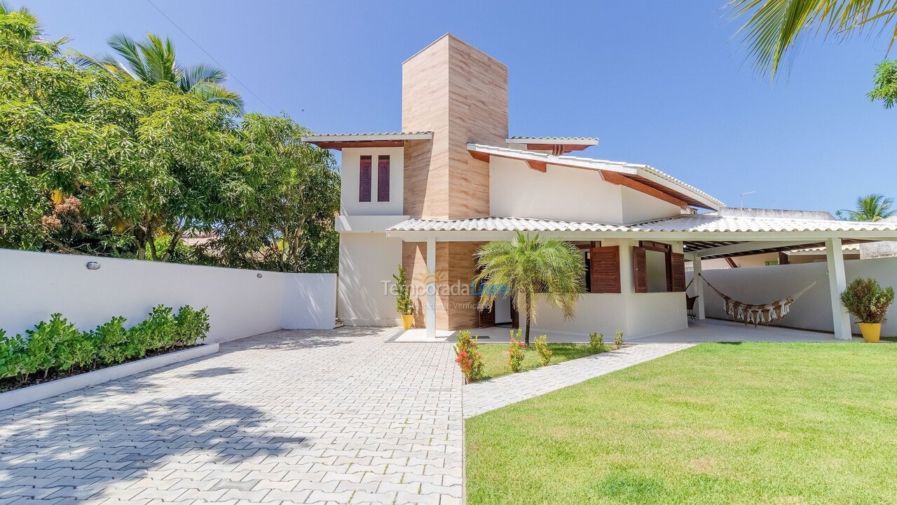 Casa para aluguel de temporada em Camaçari (Praia de Guarajuba)
