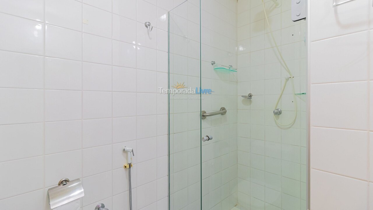 Apartamento para aluguel de temporada em Camaçari (Praia de Guarajuba)