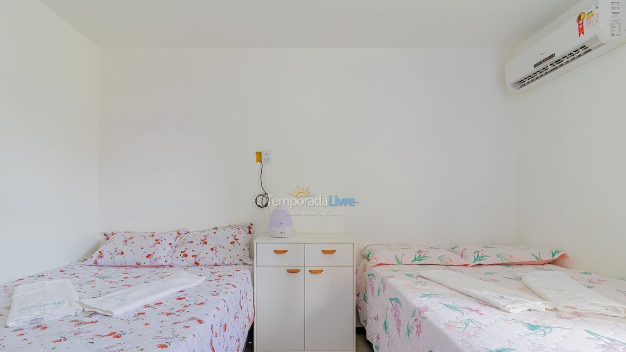 Apartamento para aluguel de temporada em Camaçari (Praia de Guarajuba)