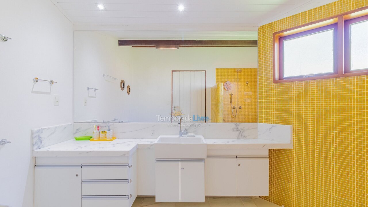 Casa para aluguel de temporada em Camaçari (Praia de Guarajuba)