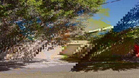 Portão de entrada da rua