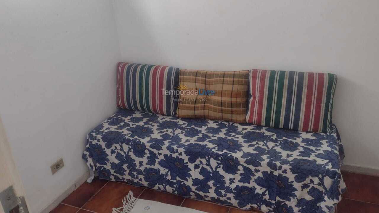 Apartamento para aluguel de temporada em Guarujá (Pitangueiras)