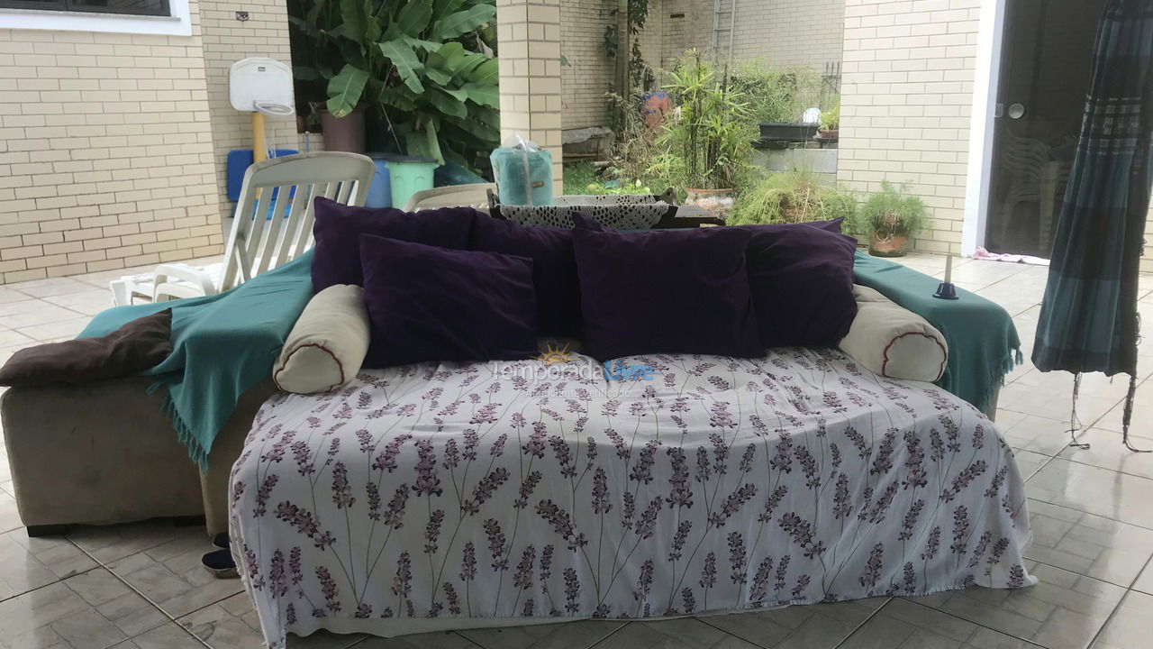 Casa para aluguel de temporada em Bertioga (Condominio Morada da Praia)