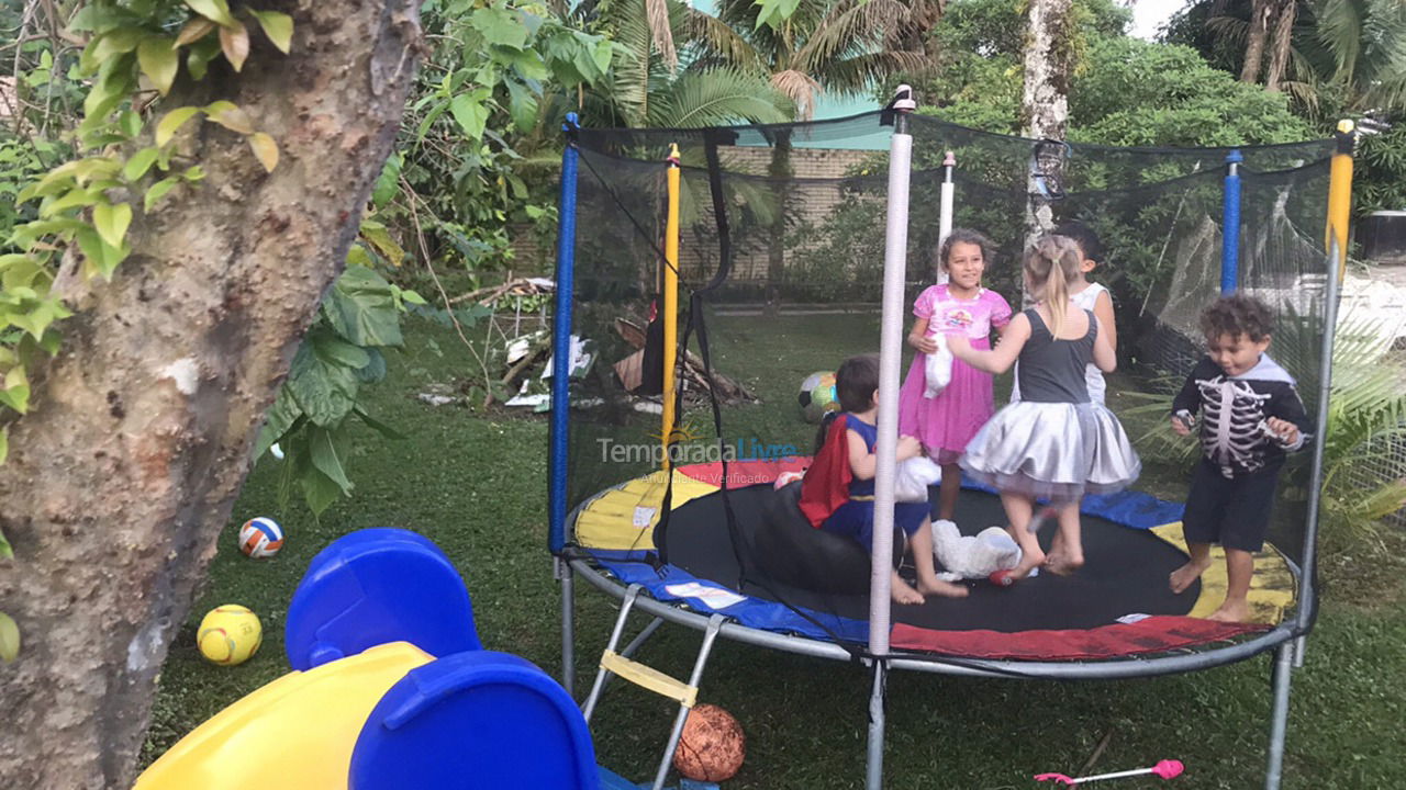 Casa para aluguel de temporada em Bertioga (Condominio Morada da Praia)