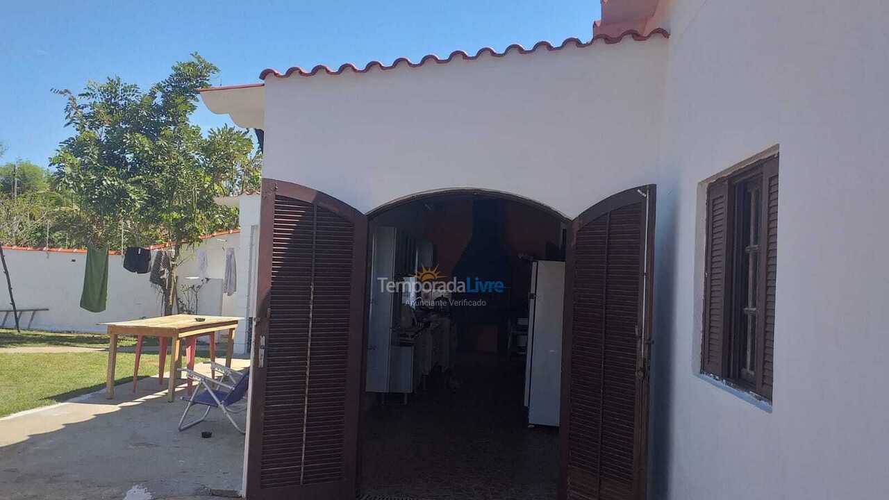 Casa para aluguel de temporada em Itanhaém (Jardim Grandesp Vizinho Ao Cibratel)