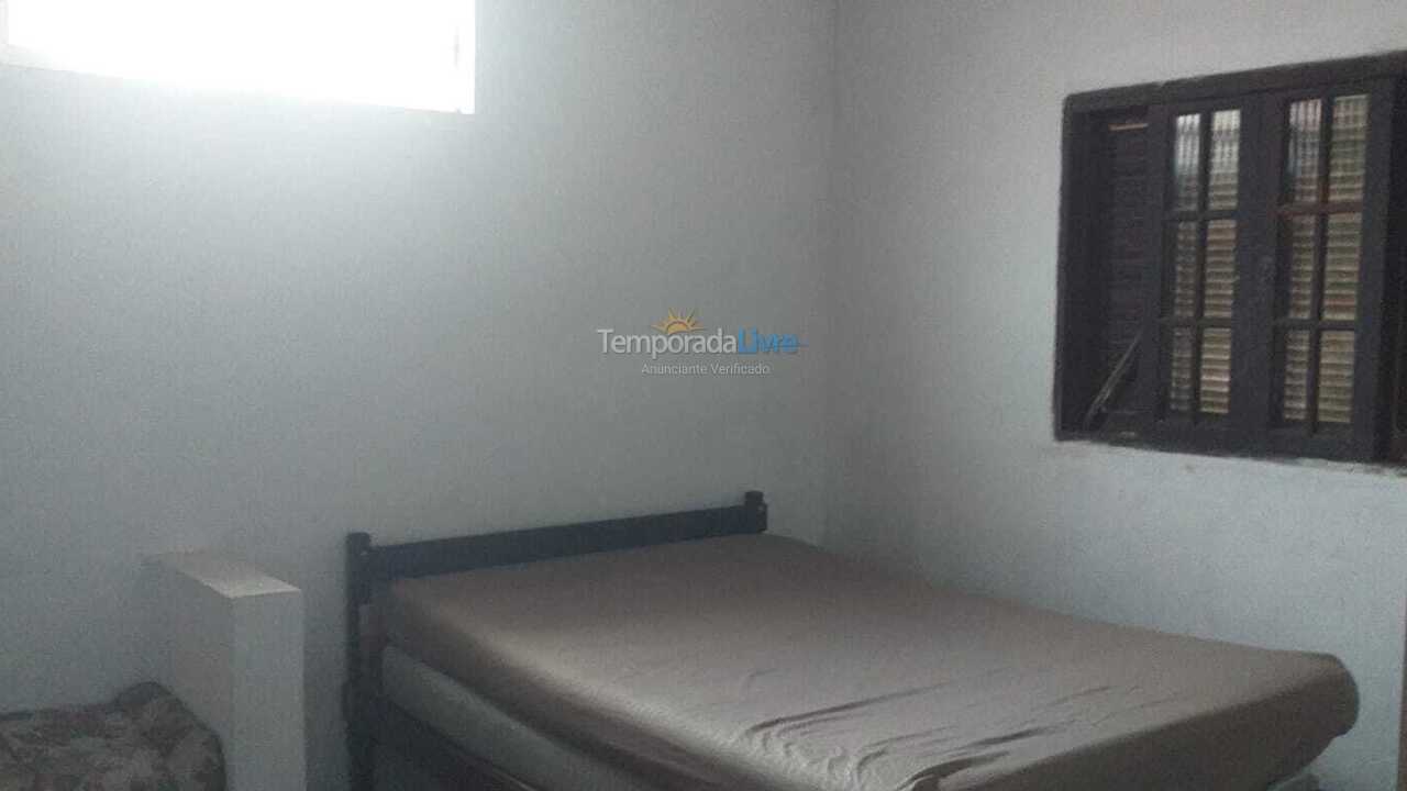 Casa para aluguel de temporada em Itanhaém (Jardim Grandesp Vizinho Ao Cibratel)