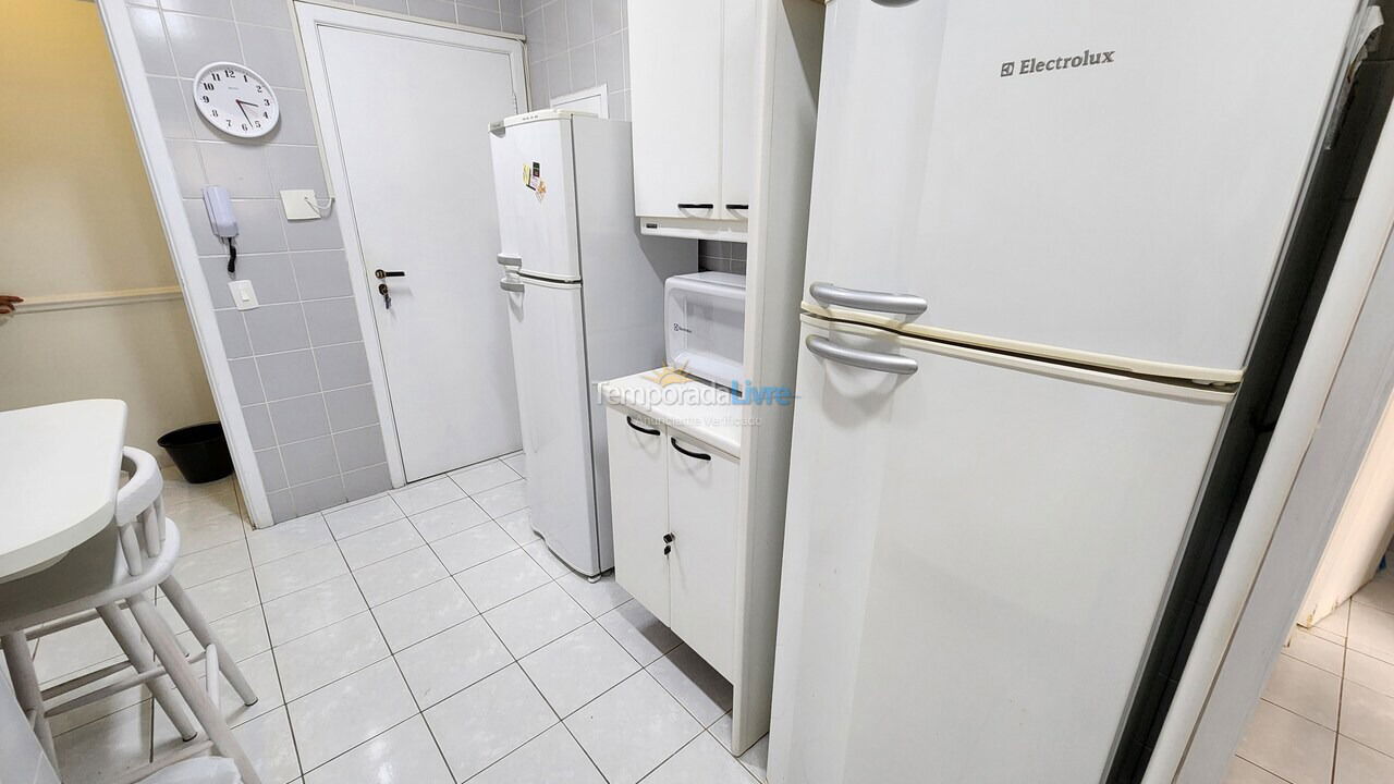 Apartamento para aluguel de temporada em Guarujá (Pitangueiras)