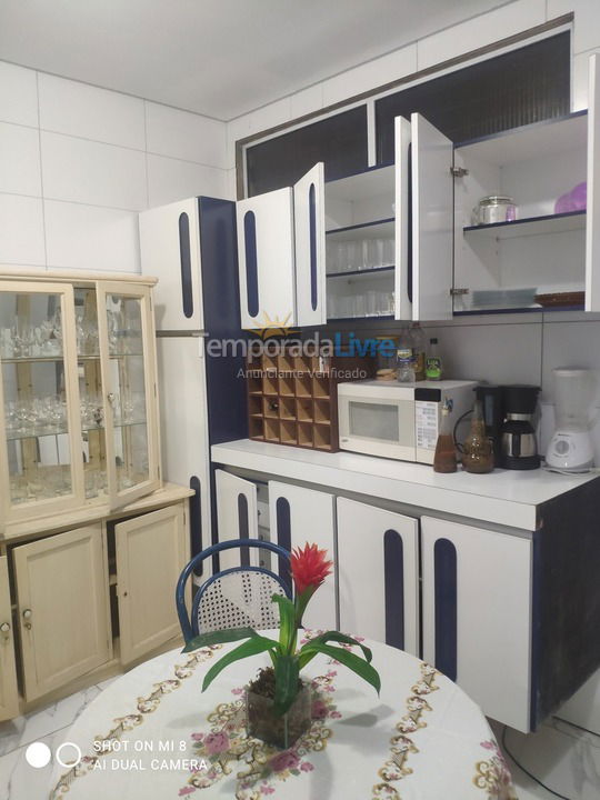 Casa para aluguel de temporada em Guarujá (Enseada)