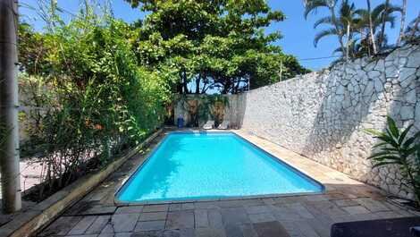 SPECTACULAR HOUSE WITH 6 BEDROOMS, 100M FROM THE BEACH!!
