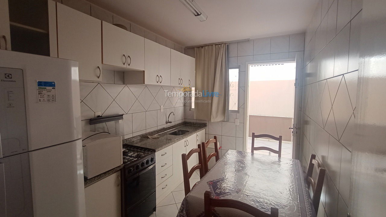 Casa para alquiler de vacaciones em Itapema (Meia Praia)