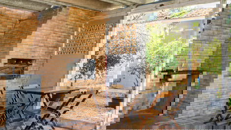 House 46 Ponta das Canas 300 meters from the Sea