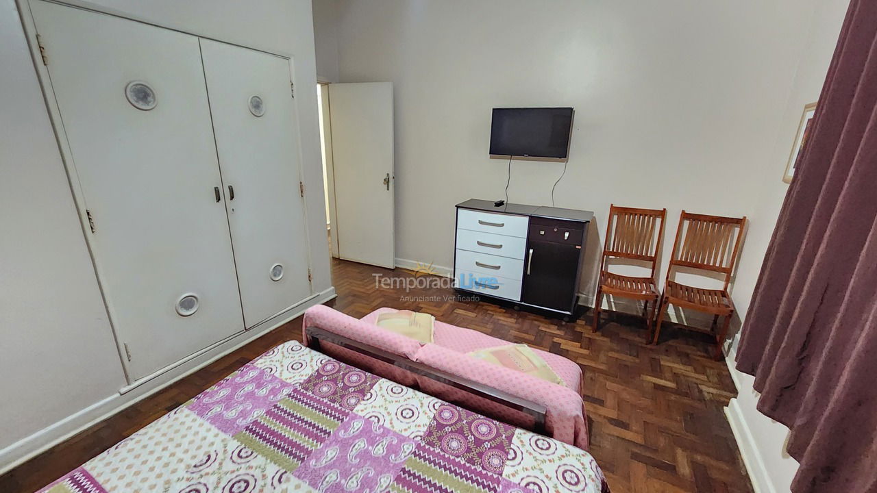 Apartment for vacation rental in Guarujá (Pitangueiras)