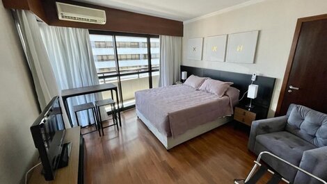 Apartment with 2 balconies and bathtub 200m from Av. paulista