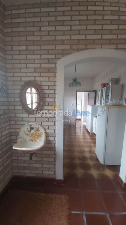 Casa para aluguel de temporada em Ubatuba (Praia do Lázaro)