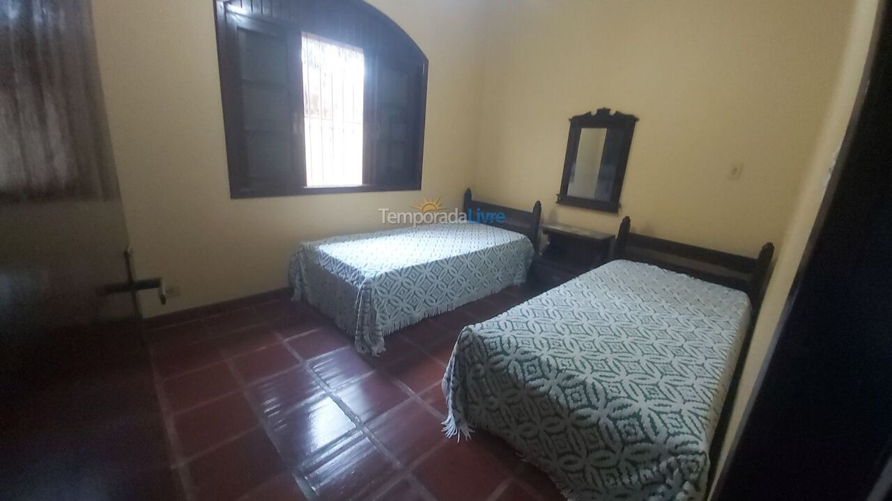 Casa para aluguel de temporada em Ubatuba (Praia do Lázaro)