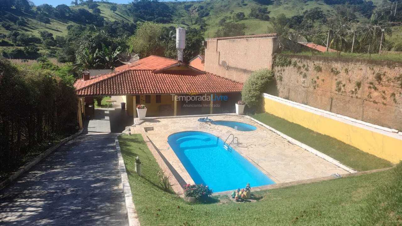 Granja para alquiler de vacaciones em Socorro (Pompéia)