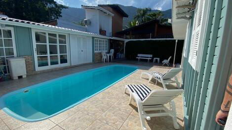 House in Maresias 3 bedrooms, 1 suite