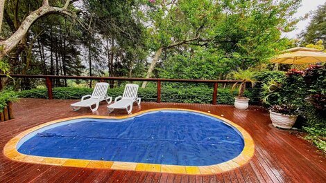 Preciosa casa con piscina en Granja Viana