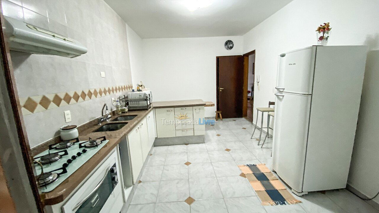 House for vacation rental in Carapicuíba (Granja Viana)