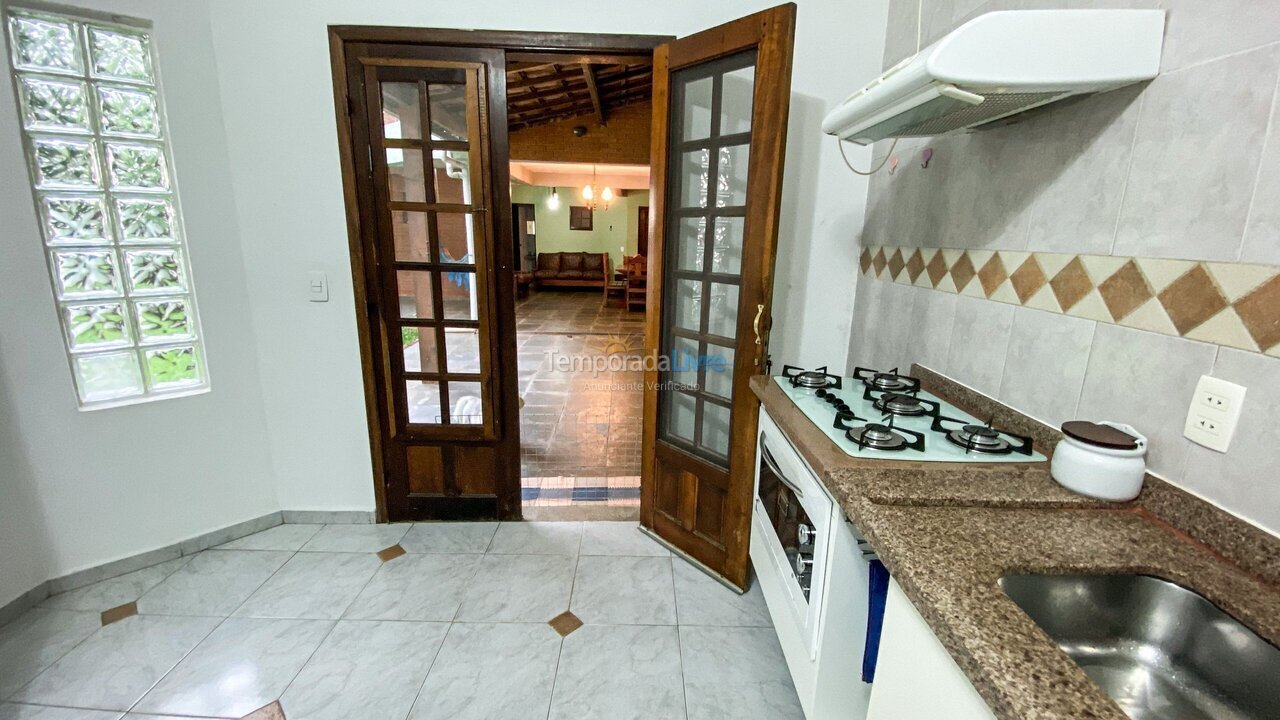 Casa para alquiler de vacaciones em Carapicuíba (Granja Viana)