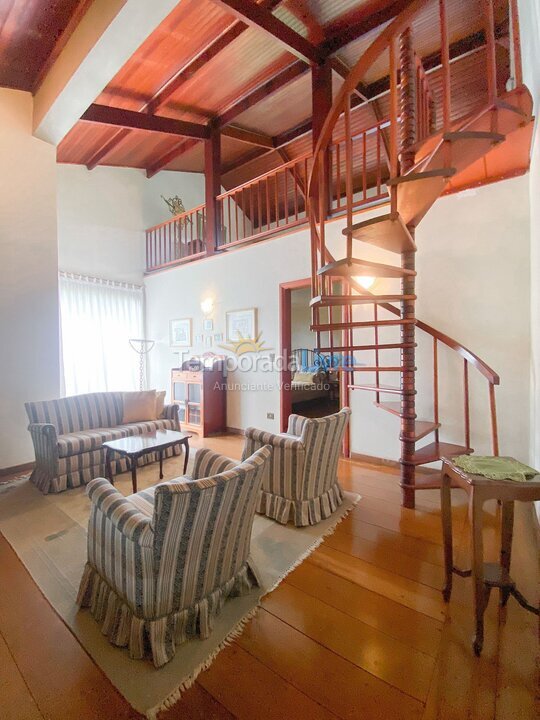 Casa para aluguel de temporada em Carapicuíba (Fazendinha)