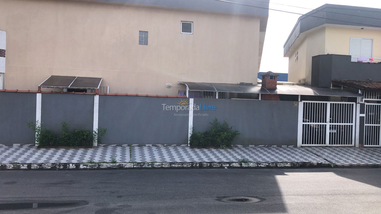 Casa para aluguel de temporada em Praia Grande (Solemar)